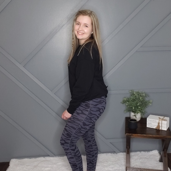 High Waisted Leggings - Picture 1 of 2